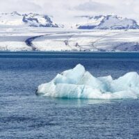 Épisode de glace et de feu en Islande